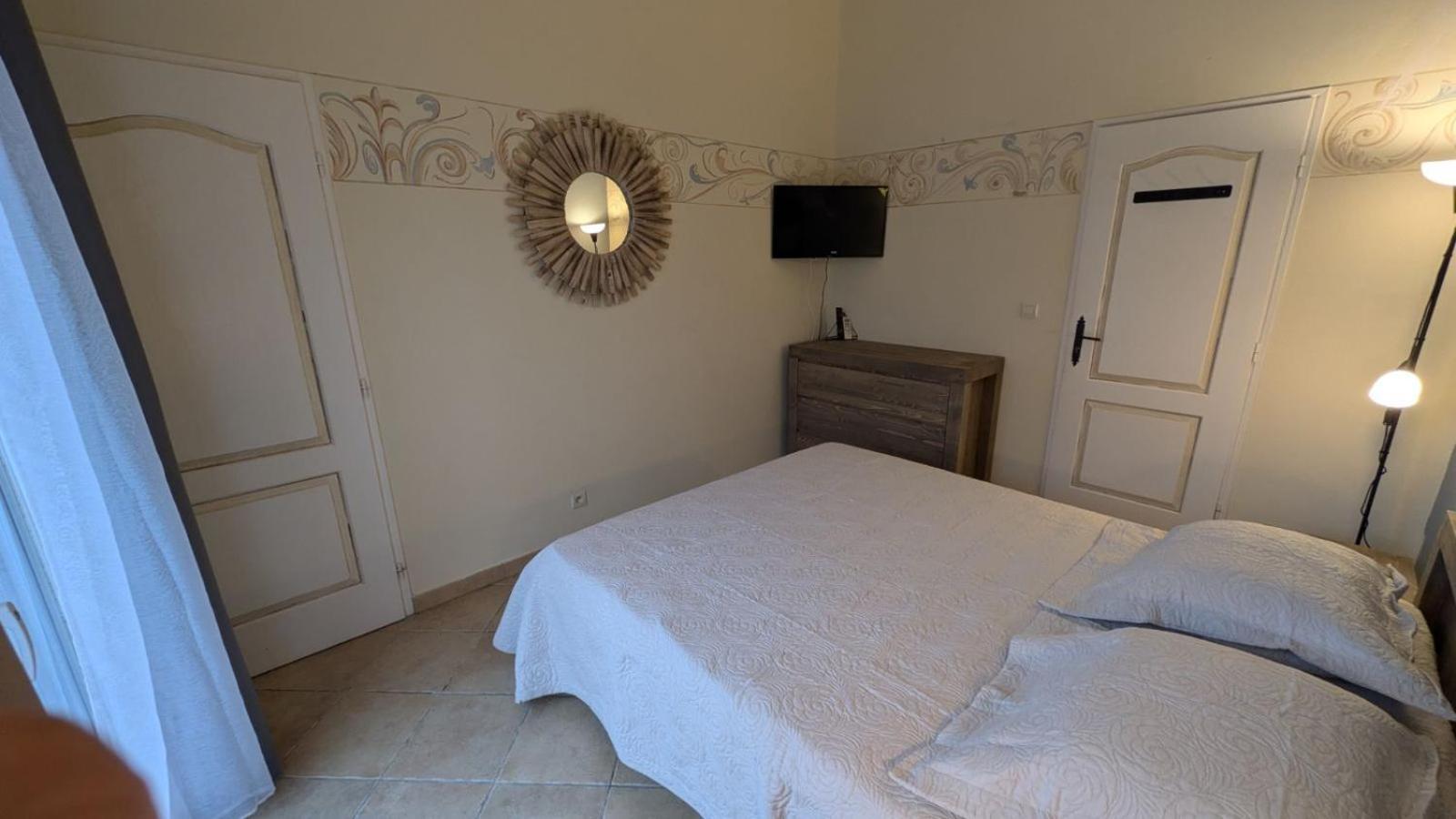 Les Geckos Bed & Breakfast Saintes-Maries-de-la-Mer Exterior photo